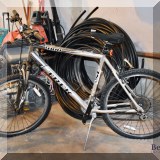 L07. Trek 4100 mountain bike. 